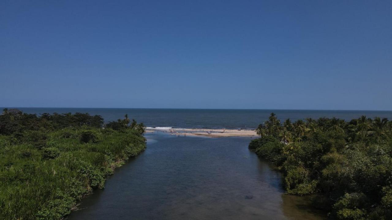 Bob Marley Beach Guachaca 外观 照片