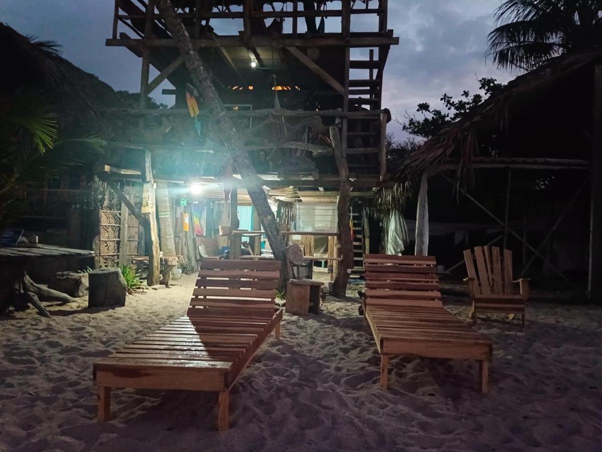 Bob Marley Beach Guachaca 外观 照片